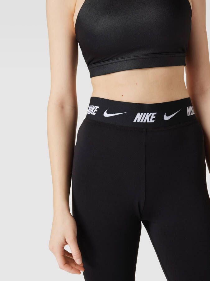 Nike Legging in effen design met logodetail
