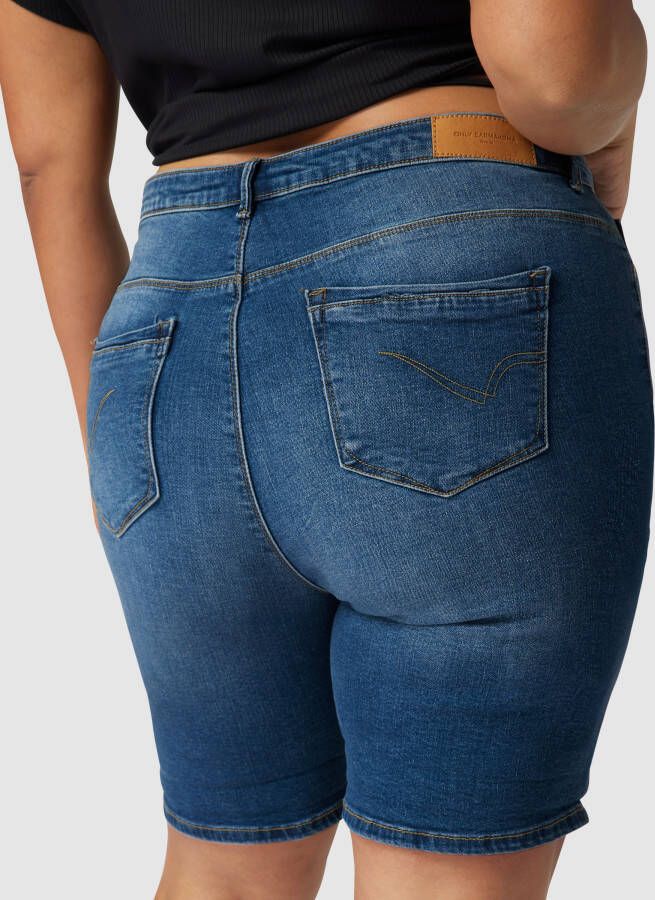 ONLY CARMAKOMA Korte PLUS SIZE jeans met logopatch