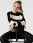 Only Comfort fit gebreide pullover met breed streepmotief en extra brede schouders modell 'ATIA' - Thumbnail 8