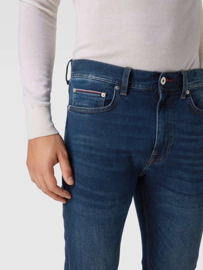 Tommy Hilfiger Jeans met labelpatch van leer