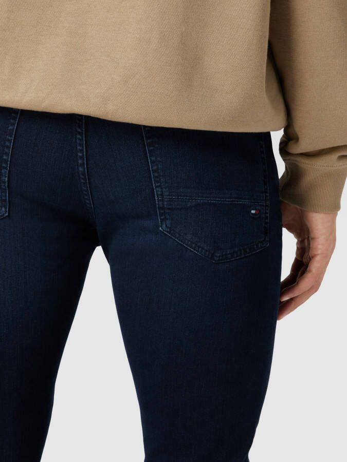 Tommy Hilfiger Slim fit jeans in labeldetail model 'Layton'