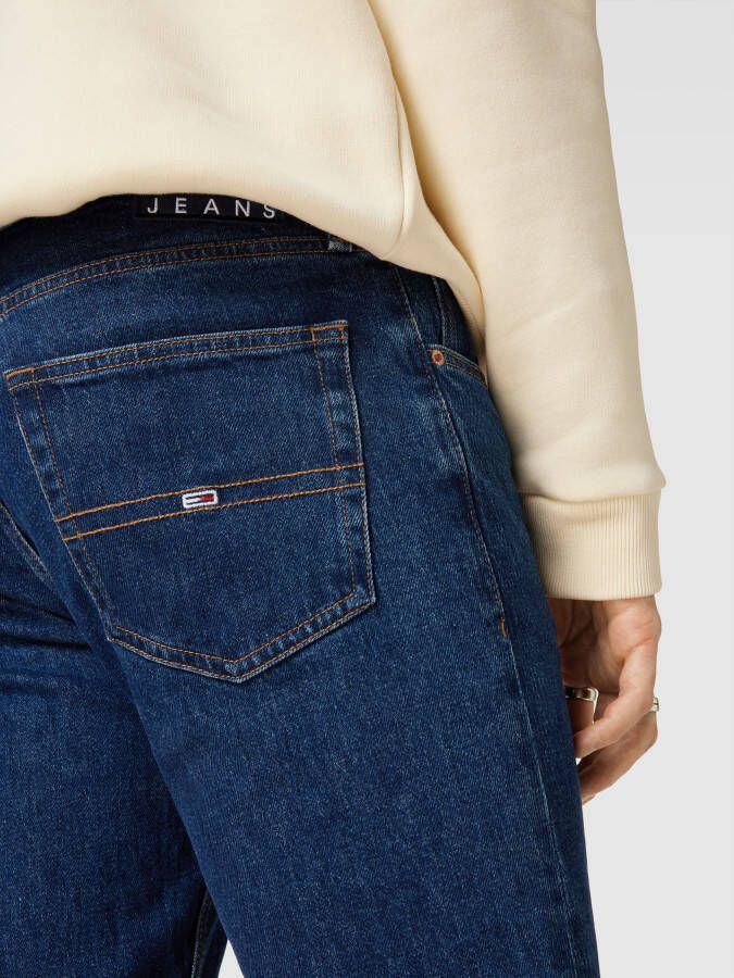 Tommy Jeans Straight fit jeans met labeldetails model 'RYAN'