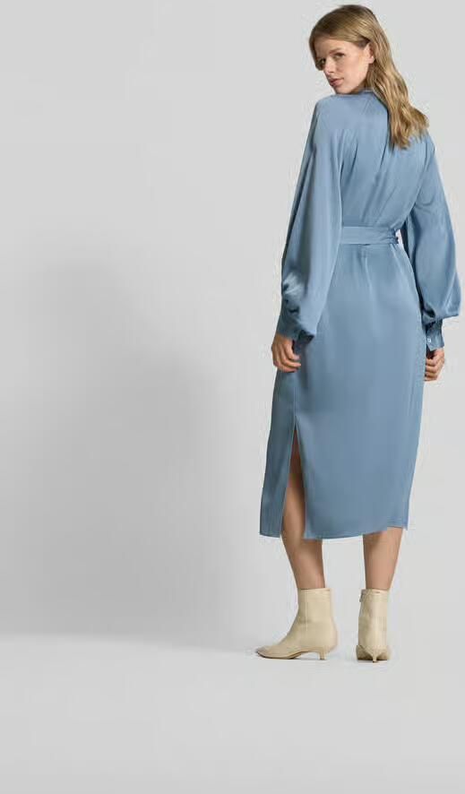 Filippa K Midi-jurk met plooien - Foto 3