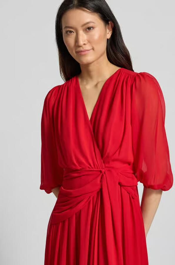 Forever New Avondjurk in wikkel-look model 'Heather'