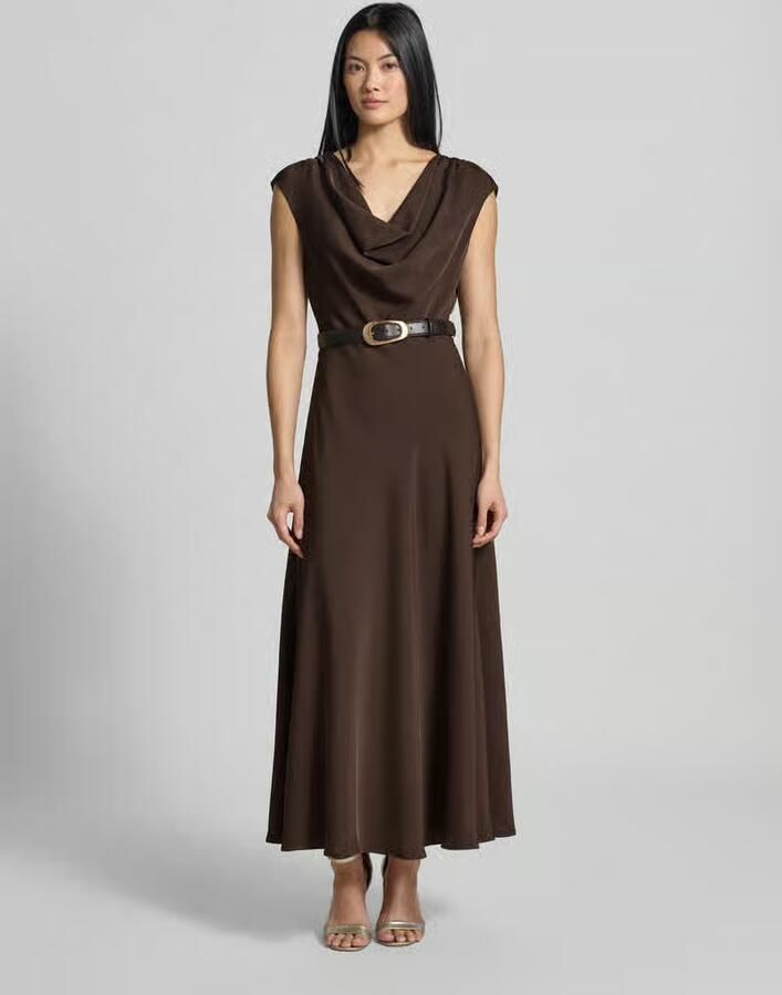 Forever New Avondjurk met tailleriem model 'Estelle' - Foto 3