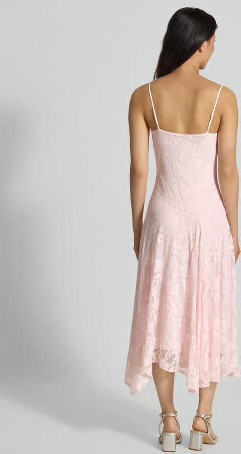 Forever New Avondjurk van kant model 'Victoria'