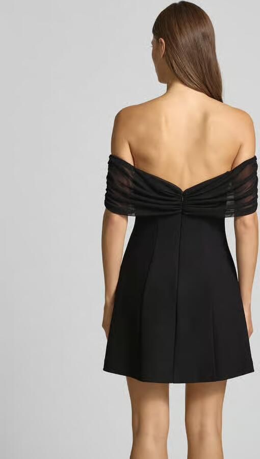 Forever New Cocktailjurk met carmenhals model 'Josie'