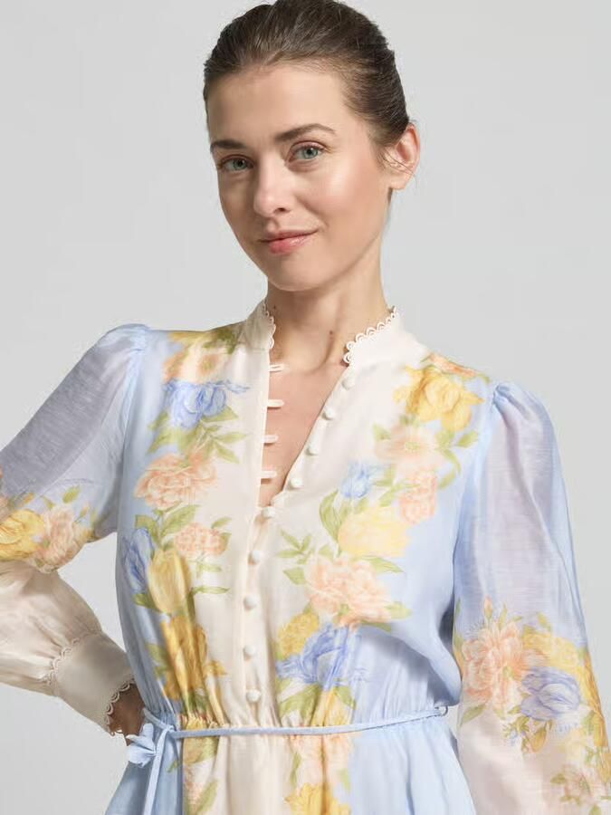 Forever New Cocktailjurk met strikceintuur model 'Shannah'