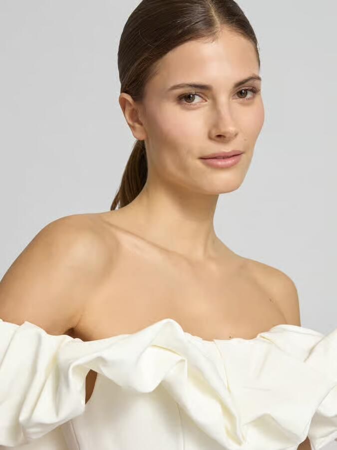 Forever New Off-shoulderjurk met ruches Model 'Tammie'
