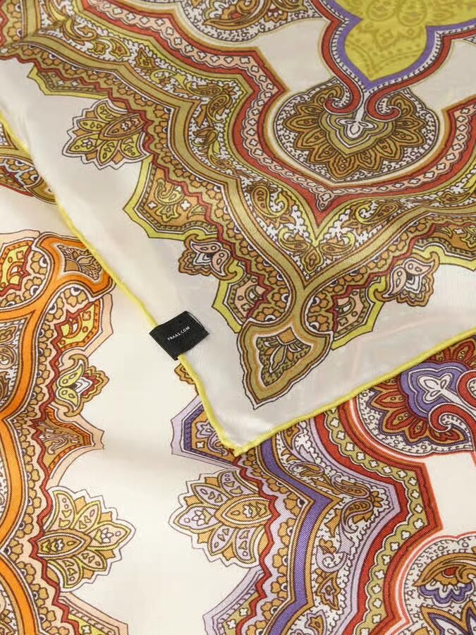 FRAAS Zijden sjaal met all-over paisleyprint