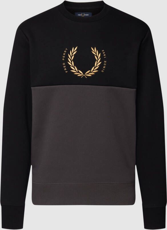 Fred Perry Sweatshirt met labelstitching model 'Circle Branding Colour'