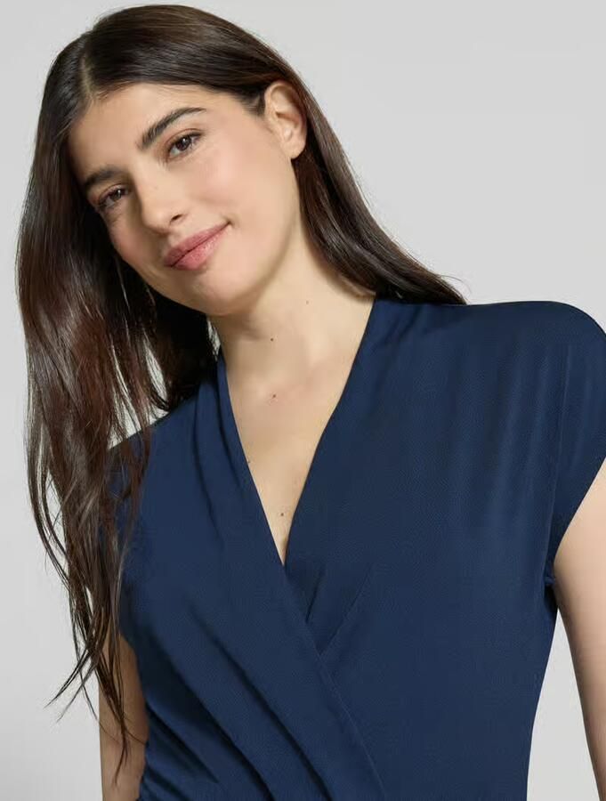 FREE QUENT Knielange jurk met V-hals model 'Yrsa' - Foto 2
