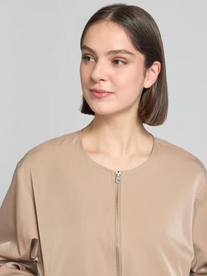 FREE QUENT regular fit jack met ronde hals model 'Rachel'