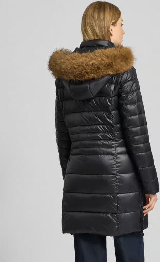Frieda & Freddies Gewatteerde mantel met ritszakken model 'DALIA'