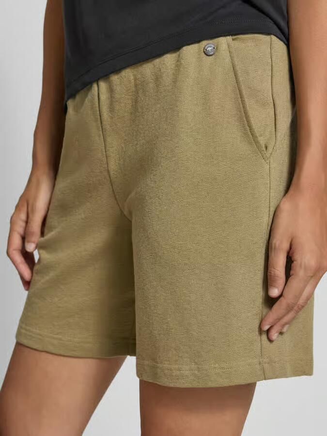 FYNCH-HATTON short met zijzakken met steekzakken