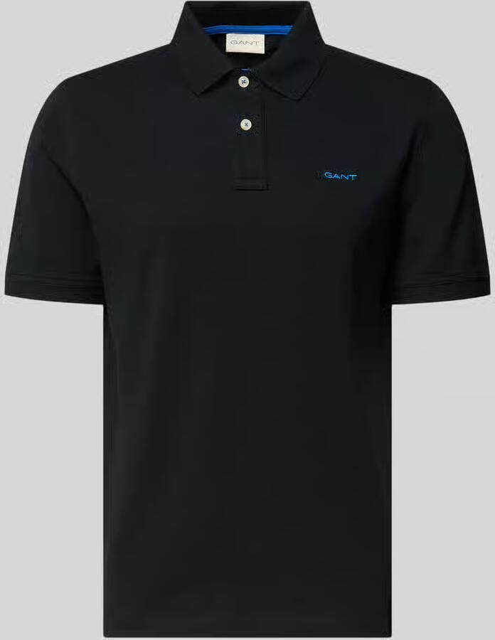 Gant Trui met ronde hals STRIPED COTTON CABLE C-NECK valt op door een doorlopend streepdesign in vlechtbreistructuur