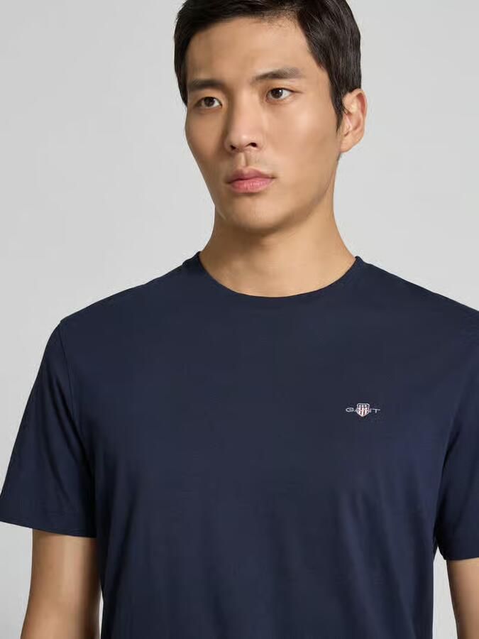 Gant T-shirt REG SHIELD SS T-SHIRT met logoborduursel op borsthoogte - Foto 11