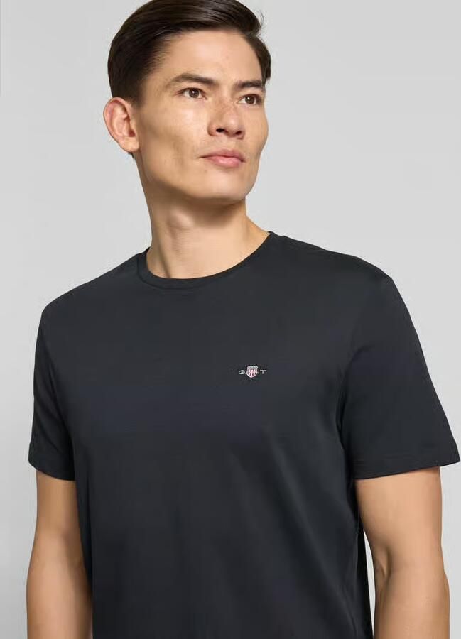 Gant T-shirt REG SHIELD SS T-SHIRT met logoborduursel op borsthoogte - Foto 15