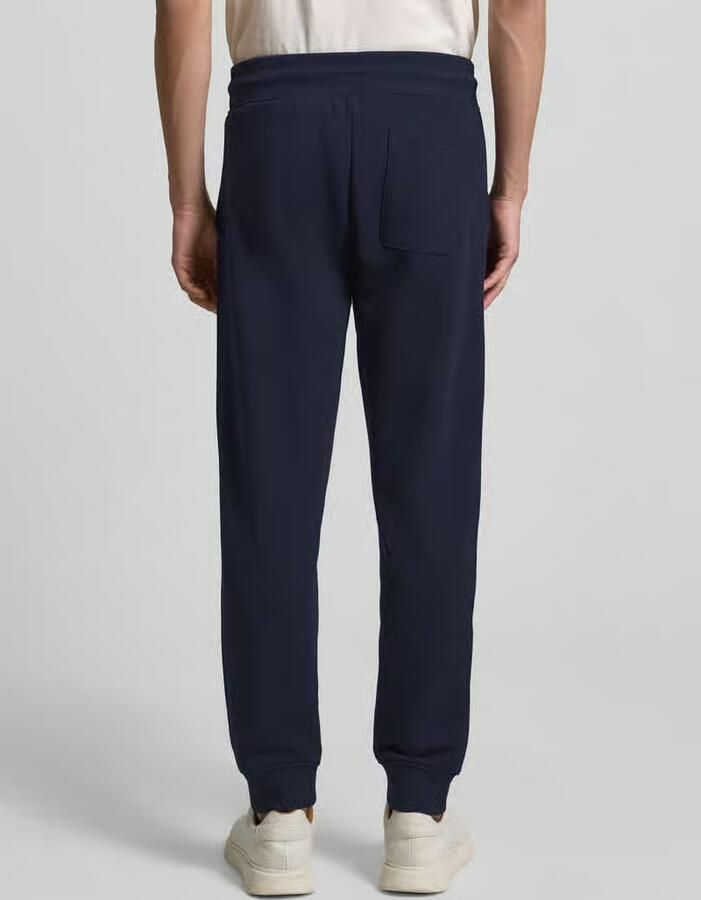 Gant Sweatbroek REG SHIELD SWEATPANTS met logo-borduurwerk onder de boord - Foto 8