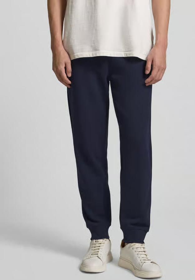 Gant Sweatbroek REG SHIELD SWEATPANTS met logo-borduurwerk onder de boord - Foto 10