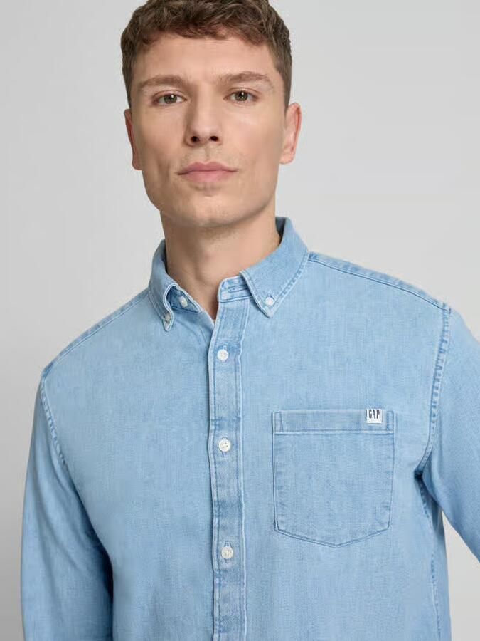GAP regular fit denimshirt met button-downkraag