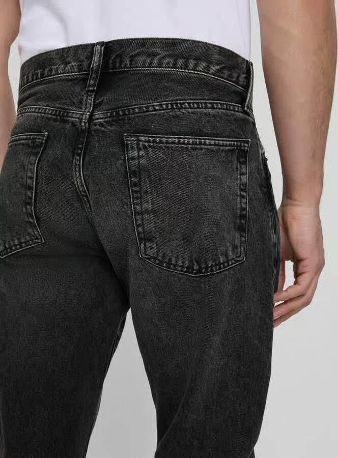 GAP relaxed fit straight jeans in used-look