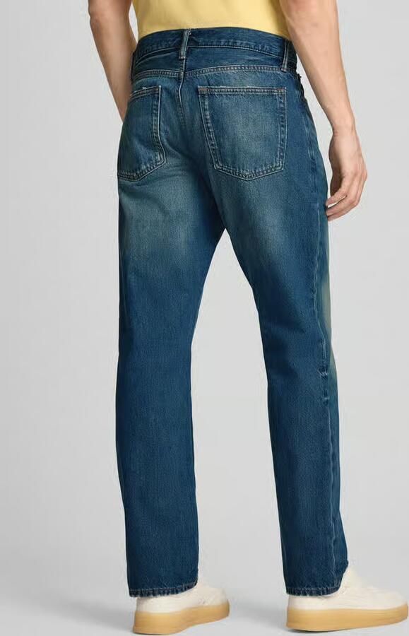 GAP relaxed fit straight jeans in used-look