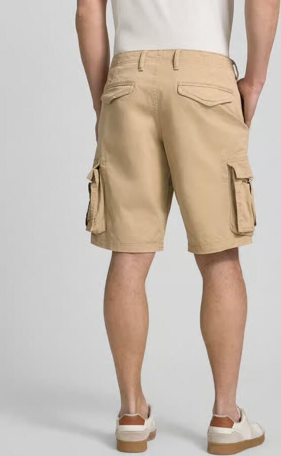 GAP Short met cargozakken model 'NEW 24'