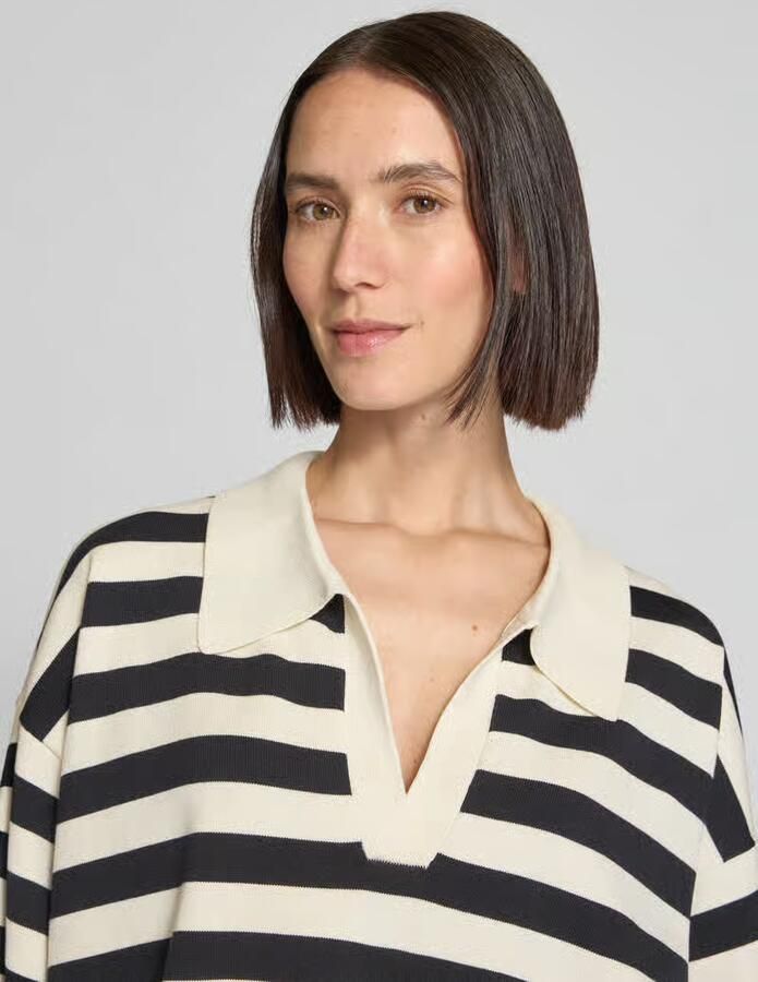 Gestuz Gebreid shirt met platte kraag en V-hals