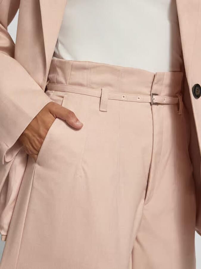 Gestuz Korte broek met stoffen riem model 'manu'