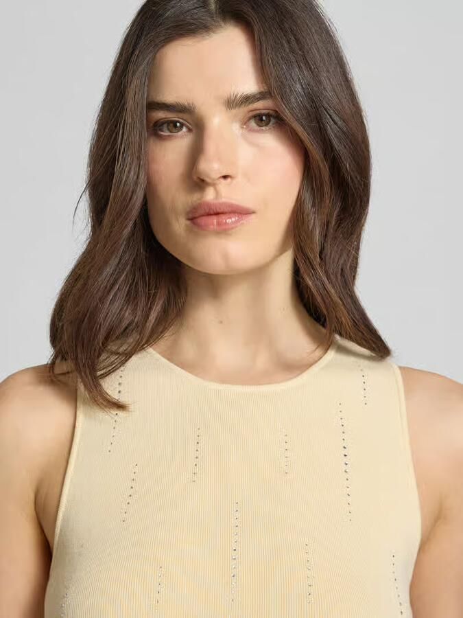 Gestuz Slim fit top van viscosesettings met brei-look model 'Saya'
