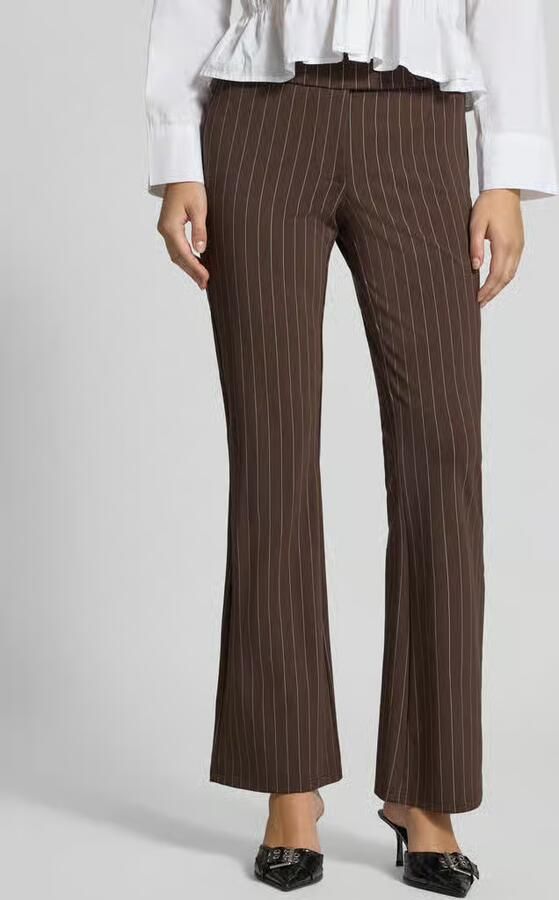 Gina Tricot Flared fit broek van elastische viscosemix met knoopsluiting - Foto 2