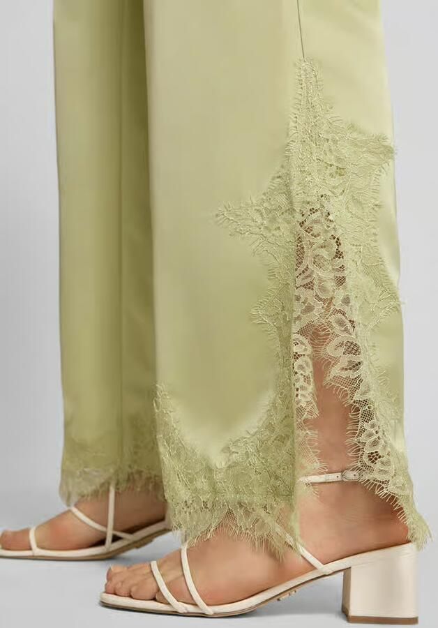 Gina Tricot flared fit stoffen broek met kant