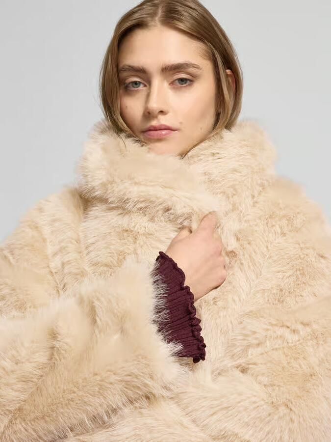 Gina Tricot Jack van imitatiebont