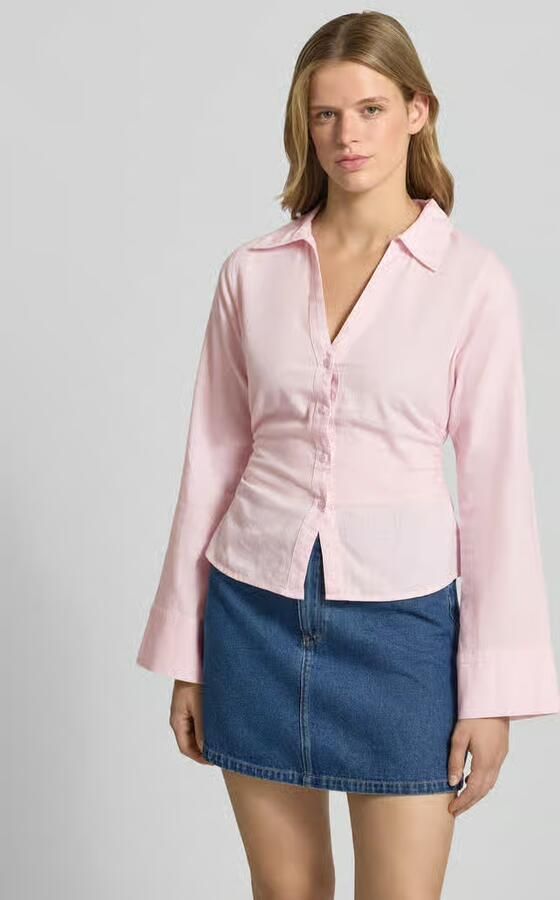 Gina Tricot linnen blouse met strikceintuur en V-hals - Foto 3