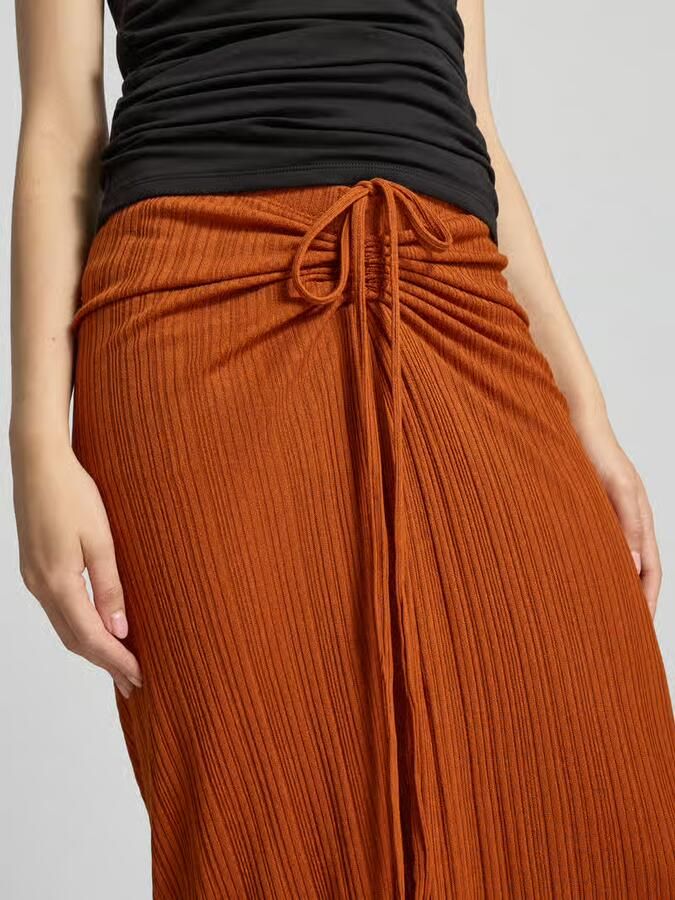 Gina Tricot Maxirok met plooien en vetersluiting