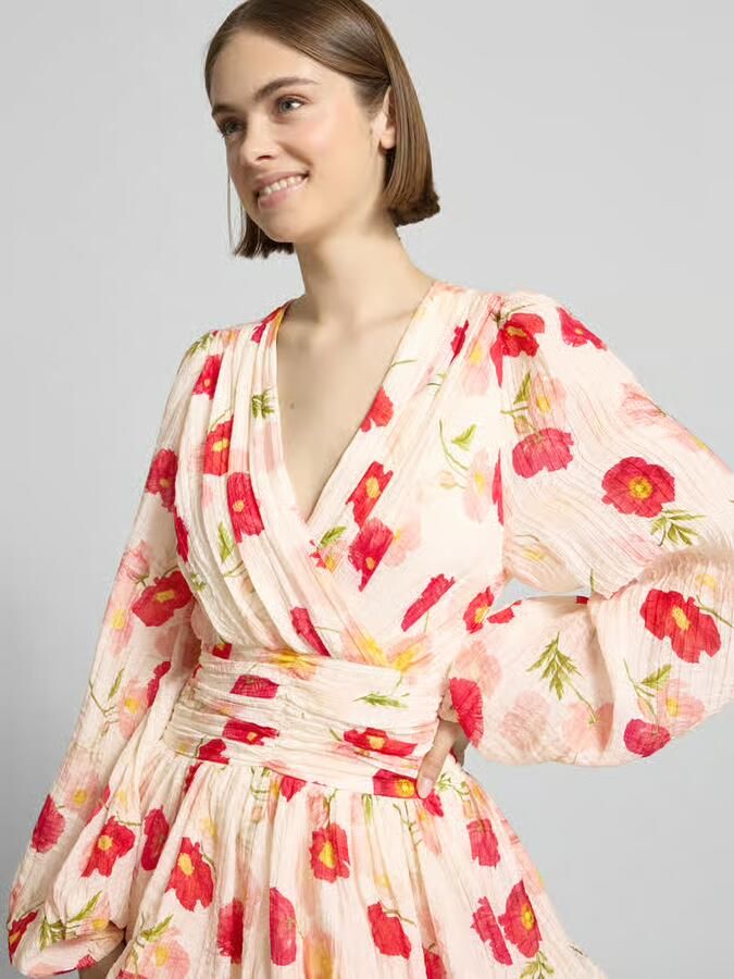 Gina Tricot mini-jurk van viscosemix met V-hals