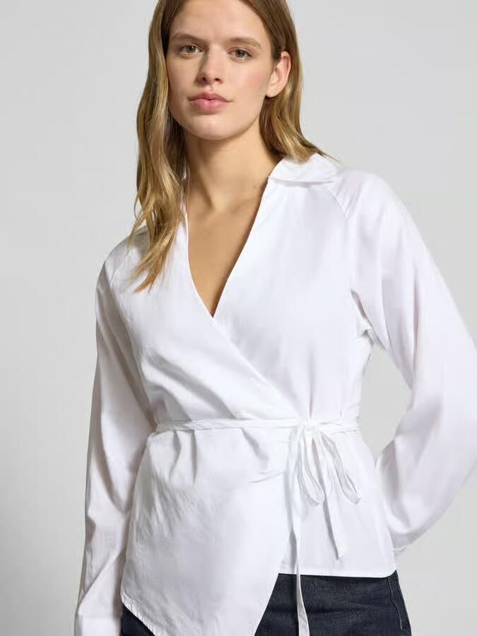 Gina Tricot Regular fit overhemdblouse met platte kraag