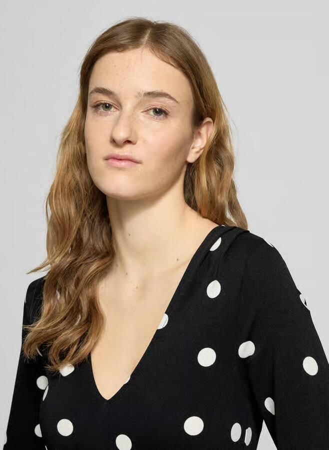 Gina Tricot Shirt met lange mouwen en V-hals