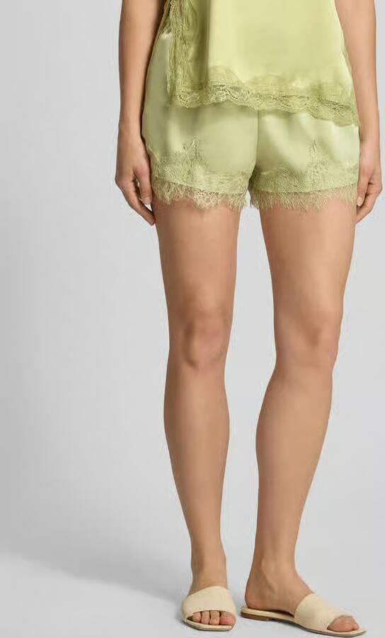 Gina Tricot Short van satijn met kant - Foto 2