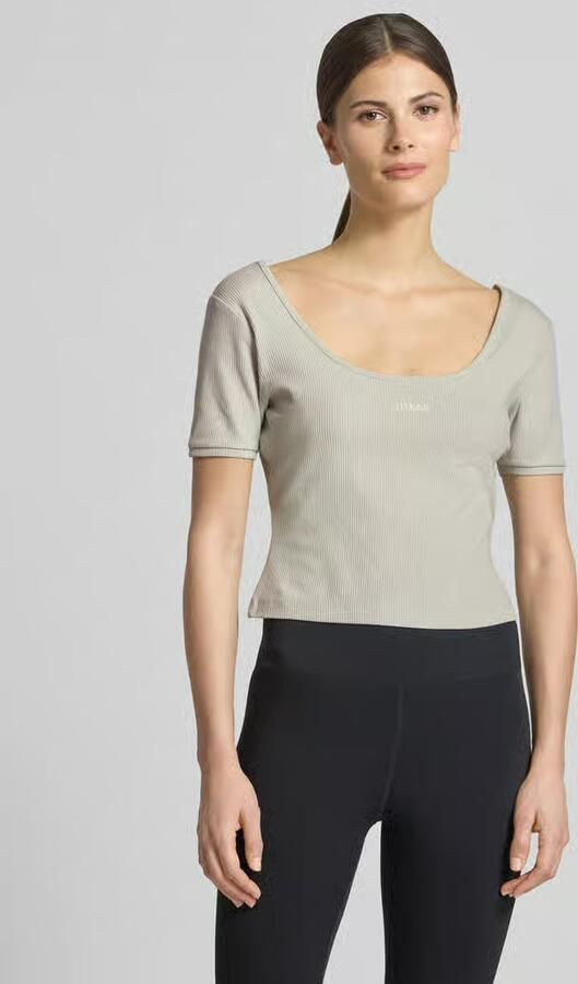 GUESS Activewear Kort T-shirt van lyocellmix model 'Circe' - Foto 3