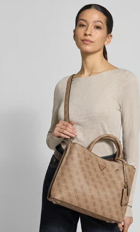 Guess Handtas in handtassenlook met all-over labelprint model 'MERIDIAN II' - Foto 3