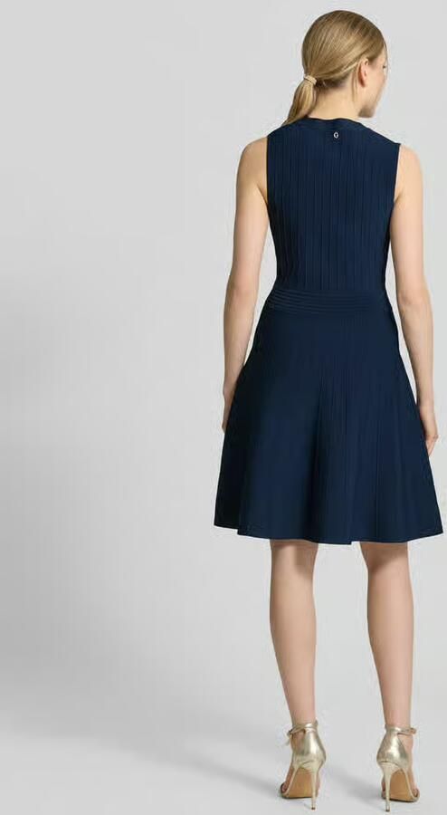 Guess Knielange jurk van viscosemix model 'Amber' - Foto 3