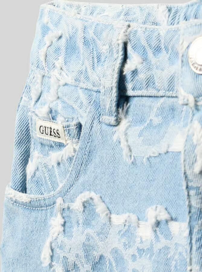 Guess Korte jeans met franjerand en labeldetail