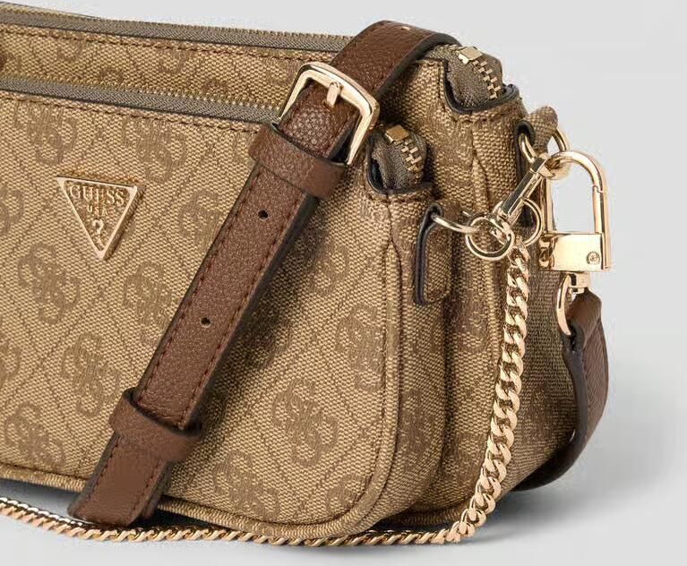Guess Pouch met labelapplicatie model 'NOELLE II'