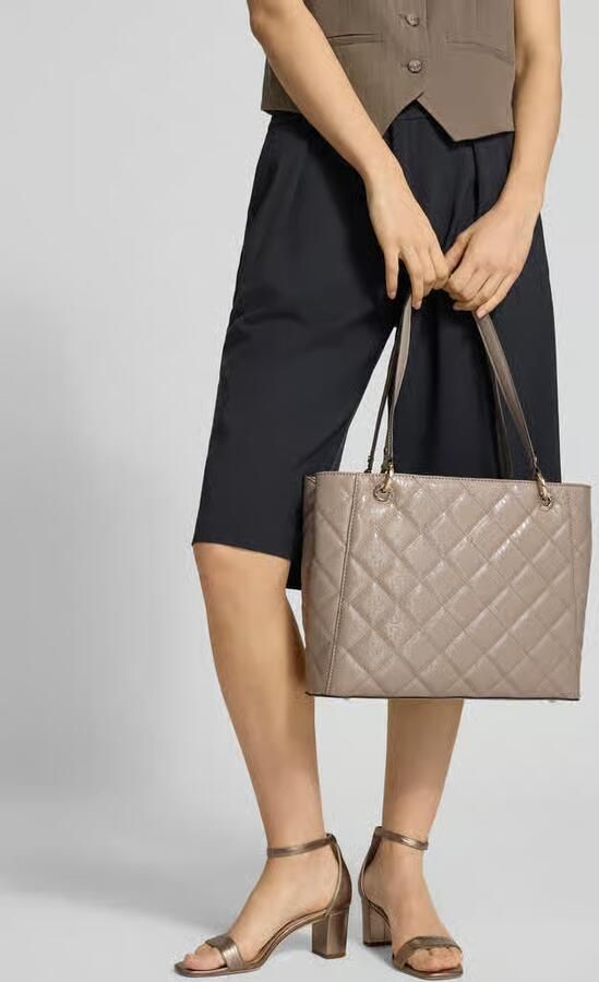 Guess schoudertas met kettingdetail model 'LIBBY NOEL TOTE' - Foto 3