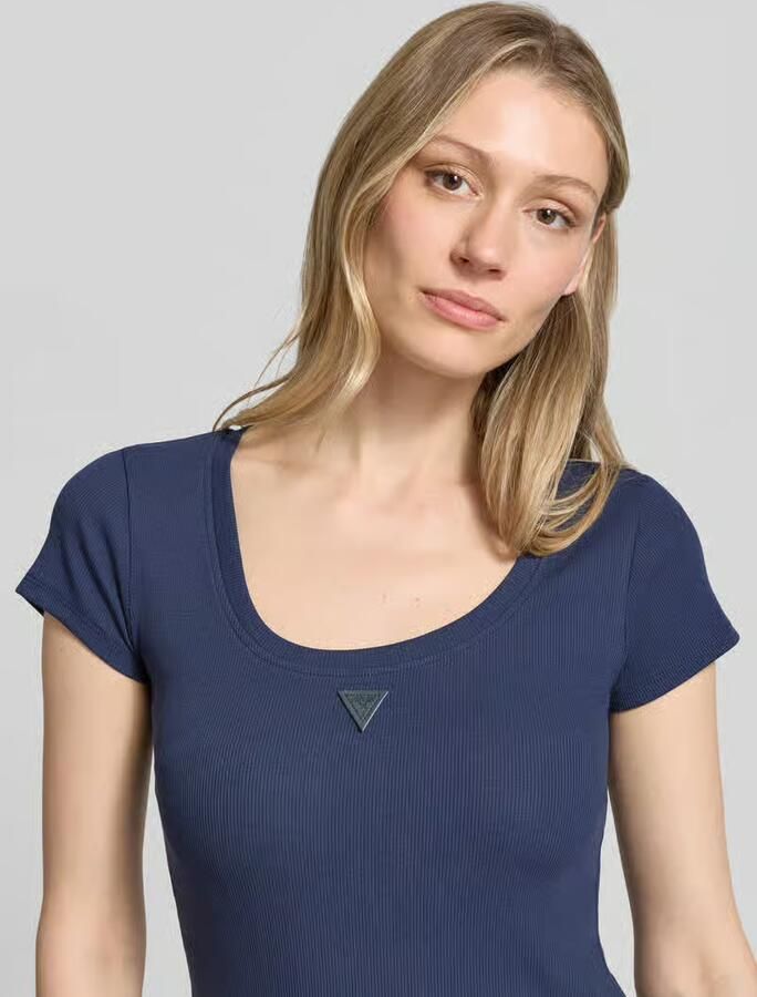 Guess slim fit T-shirt met logo-applicatie