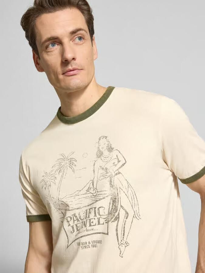 Guess T-shirt met motiefprint model 'NO PLAN TO LEAVE' - Foto 2