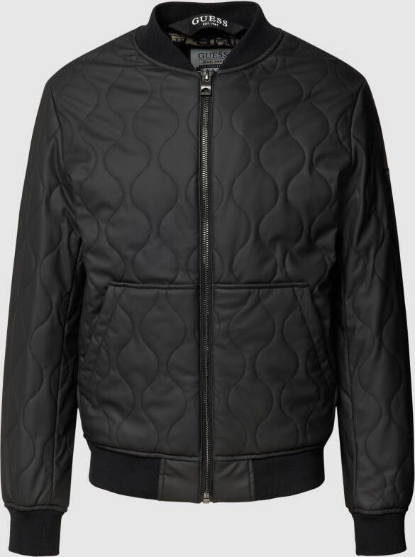 Guess Jack met labelpatch model 'QUILTED BOMBER'