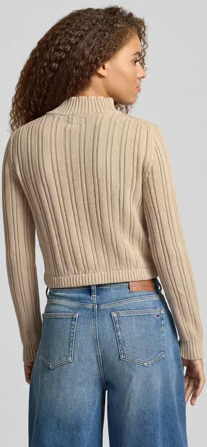 GUESS Jeans Gebreide pullover met kabelpatroon en polokraag